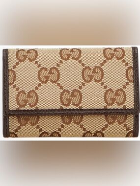 LIKE NEW Vintage Gucci GG Canvas 6-Ring Key Case